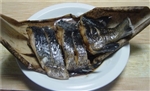 魚料理,魚の煮物 鍋にはりつく,竹の皮